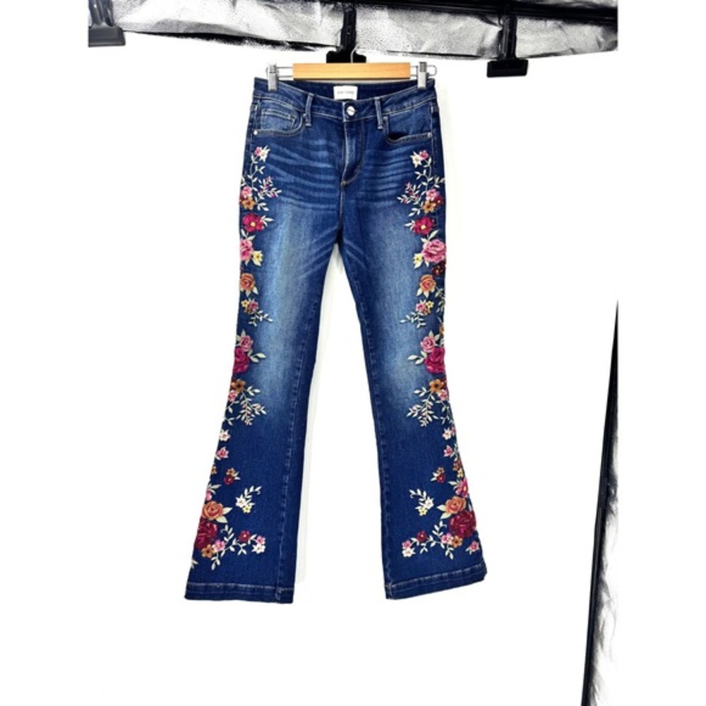 Driftwood Wyatt Medium Wash High Rise Floral Embroidered Stretch Flare Jeans - Picture 3 of 5